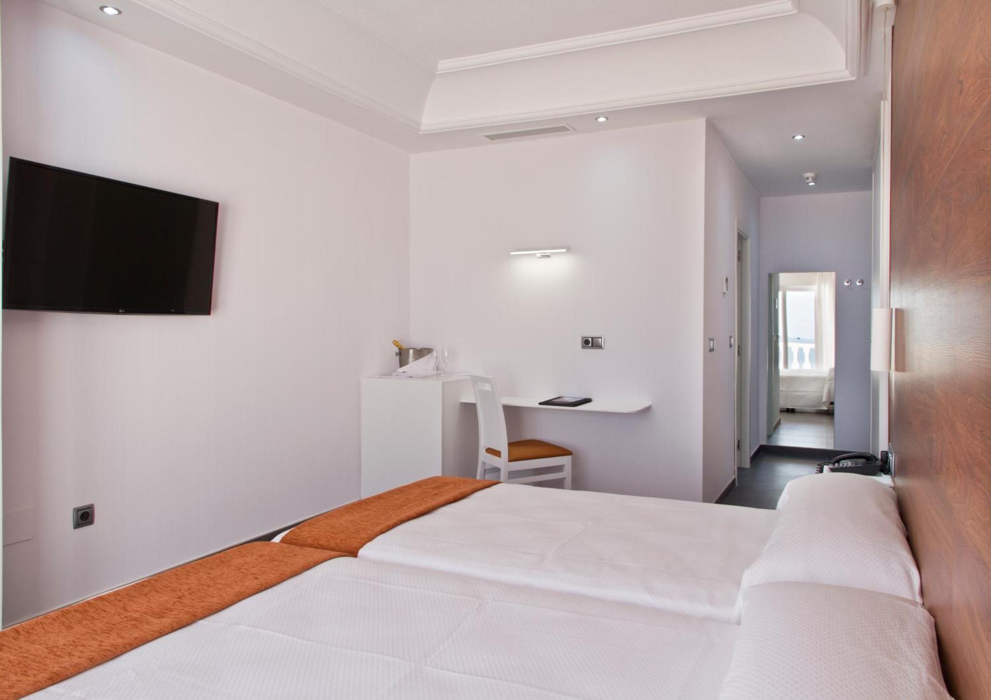 Hotel Los Delfines La Manga del Mar Menor Dış mekan fotoğraf